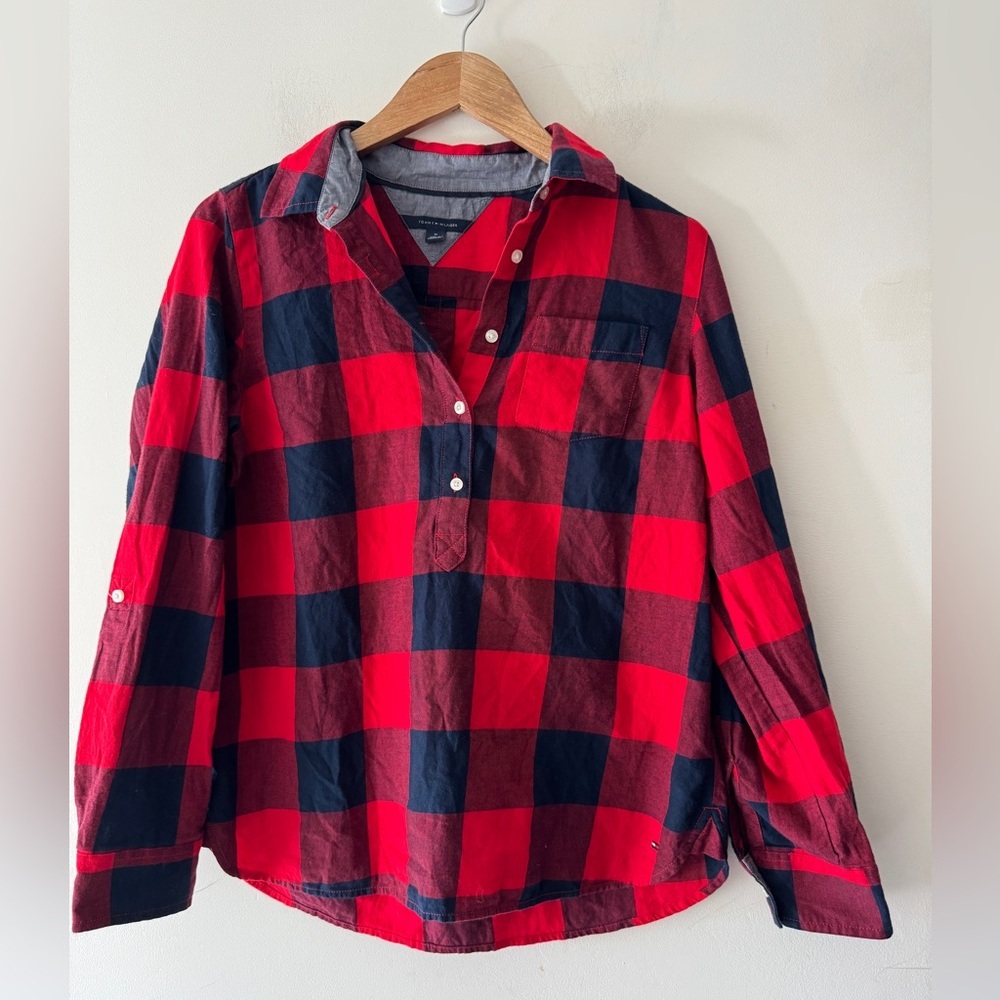 Tommy Hilfiger Womenβs Red Blue Buffalo Plaid Quarter Button Down Pullover Shirt